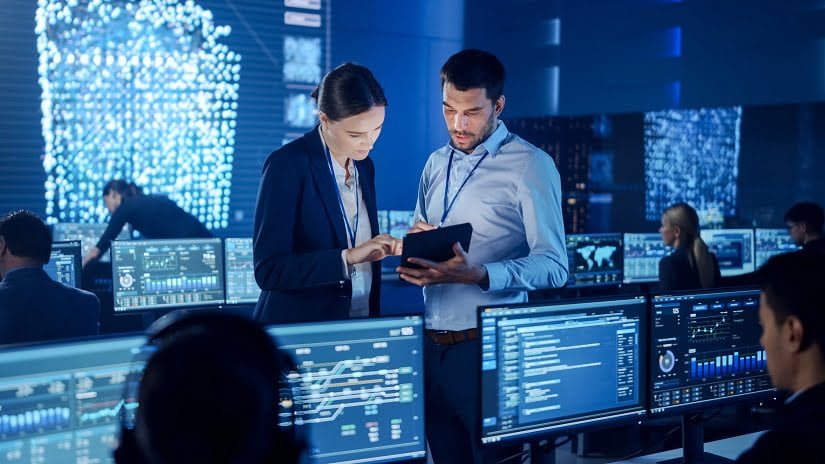 3 compétences sous-estimées qui peuvent propulser votre carrière informatique au niveau supérieur