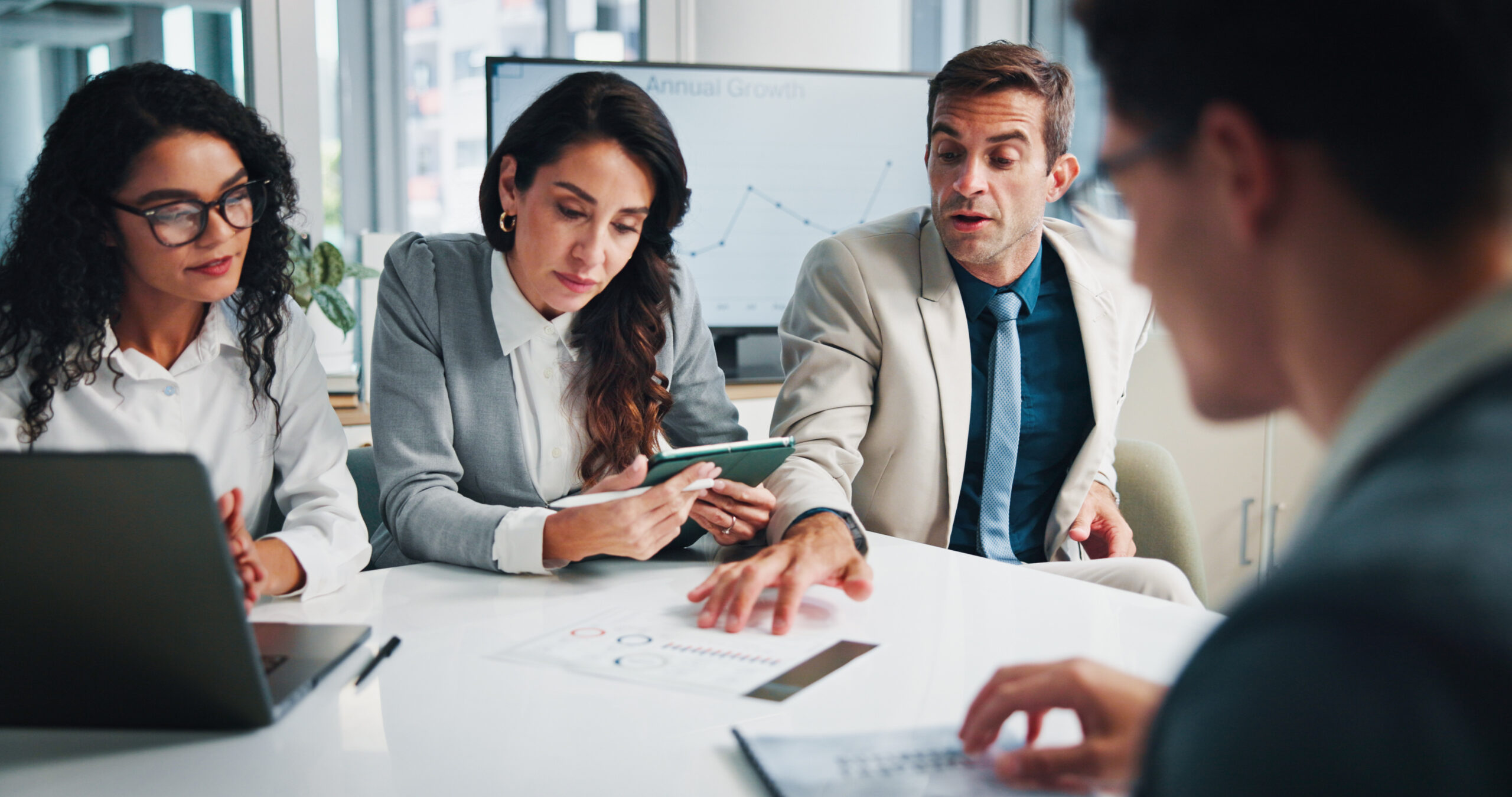 Blog Balancing Contingent Staffing With Traditional Hiring for a Well Rounded BFSI Workforce AdobeStock 1342881185 scaled